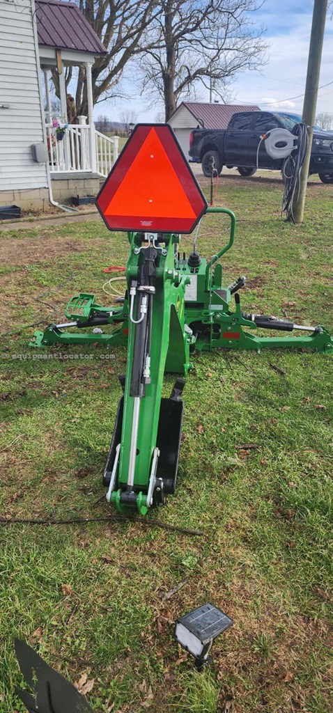 2023 John Deere 260B Backhoe Image 3