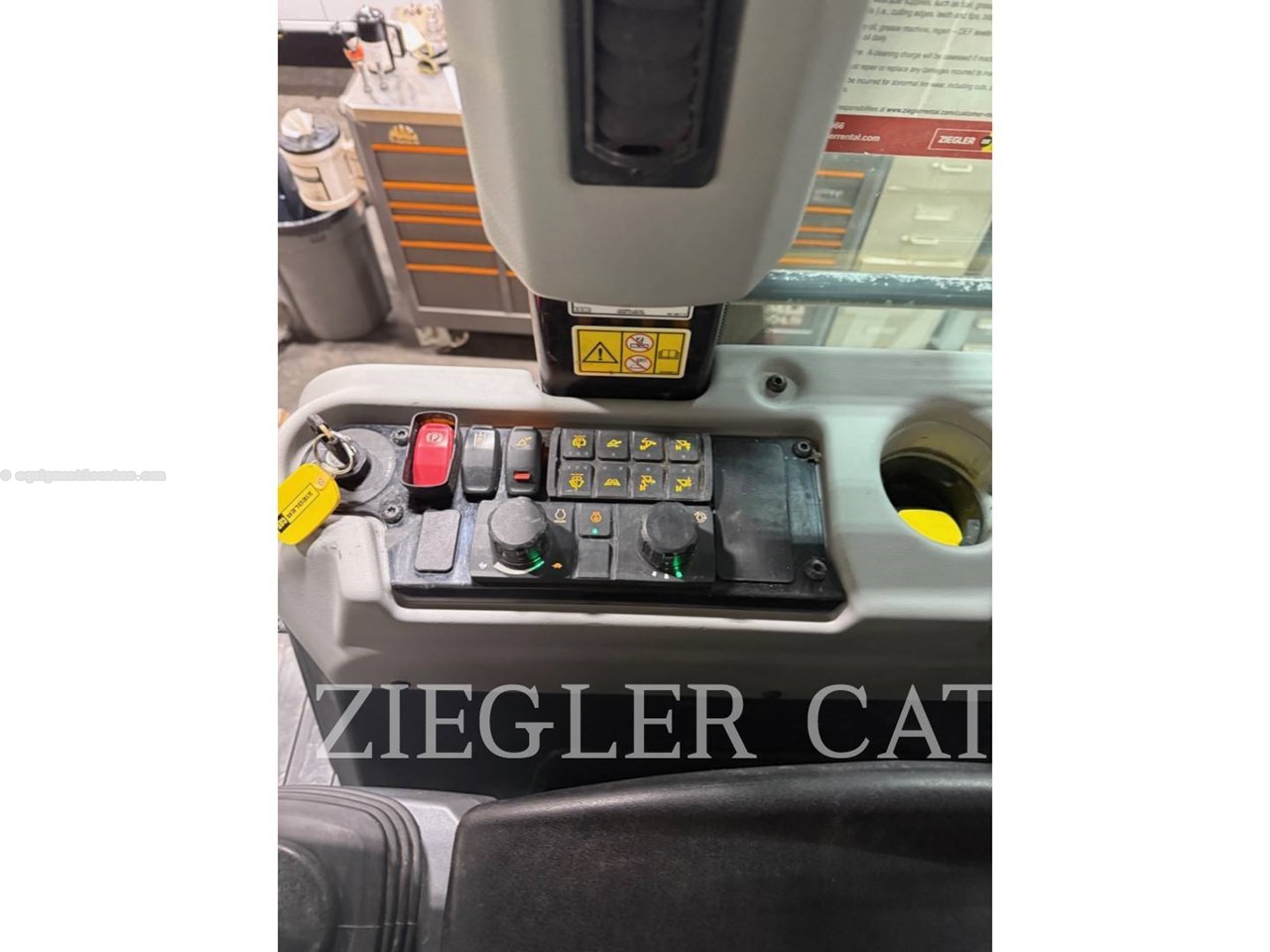 2023 Caterpillar 953-12LGP Image 13