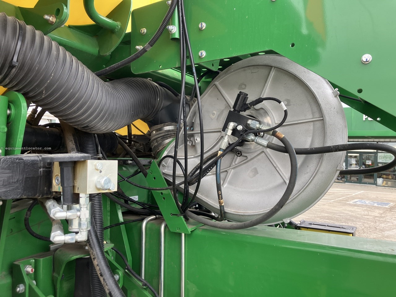 2016 John Deere 1775NT Image 10