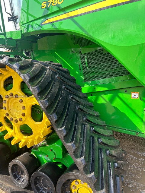 John Deere S780 Image 4