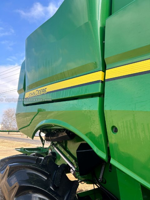 John Deere S780 Image 10
