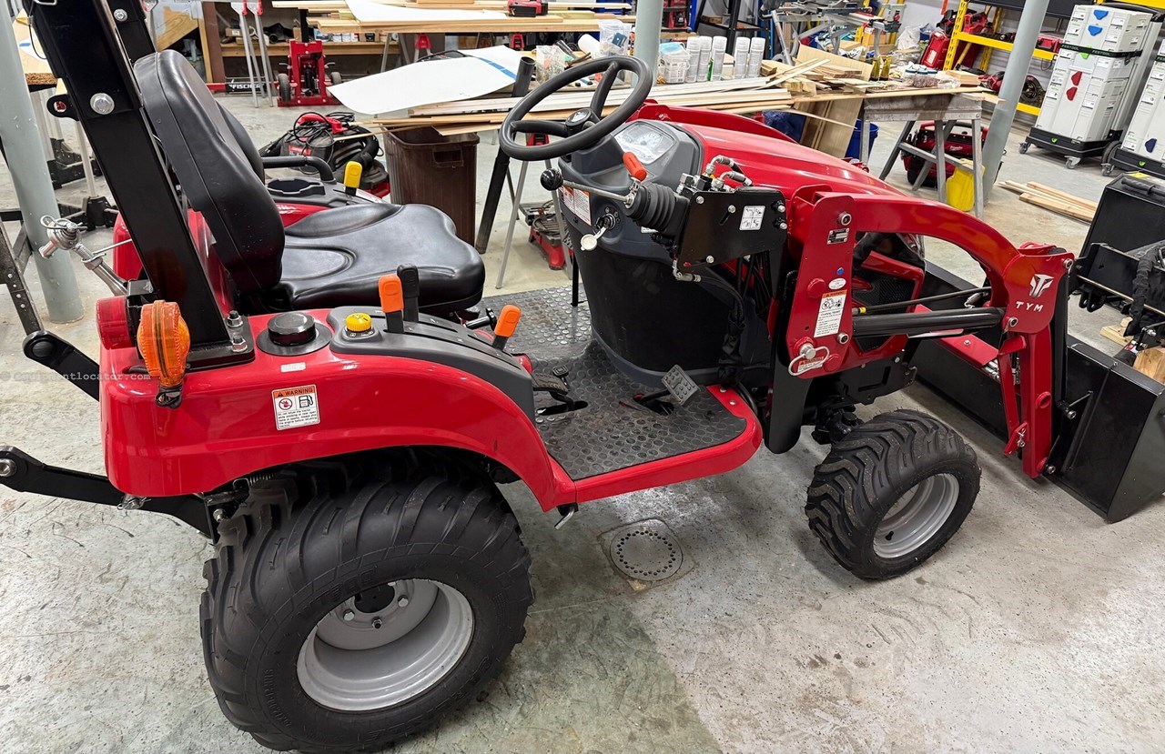 2022 TYM T224H TL Image 3