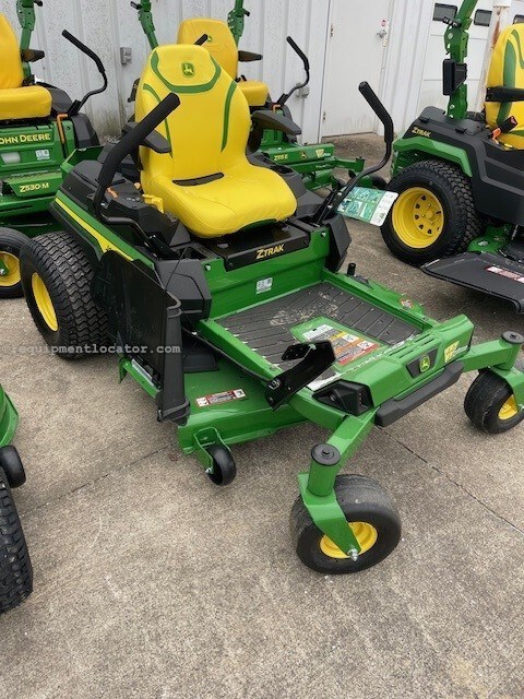 2025 John Deere Z330R Image 2