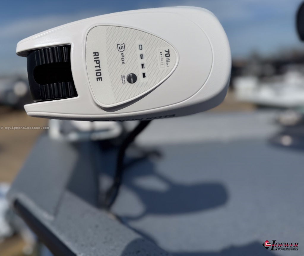 2026 Xpress Boats H20 BAY Image 3