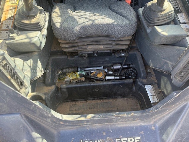 2024 John Deere 333G Image 10