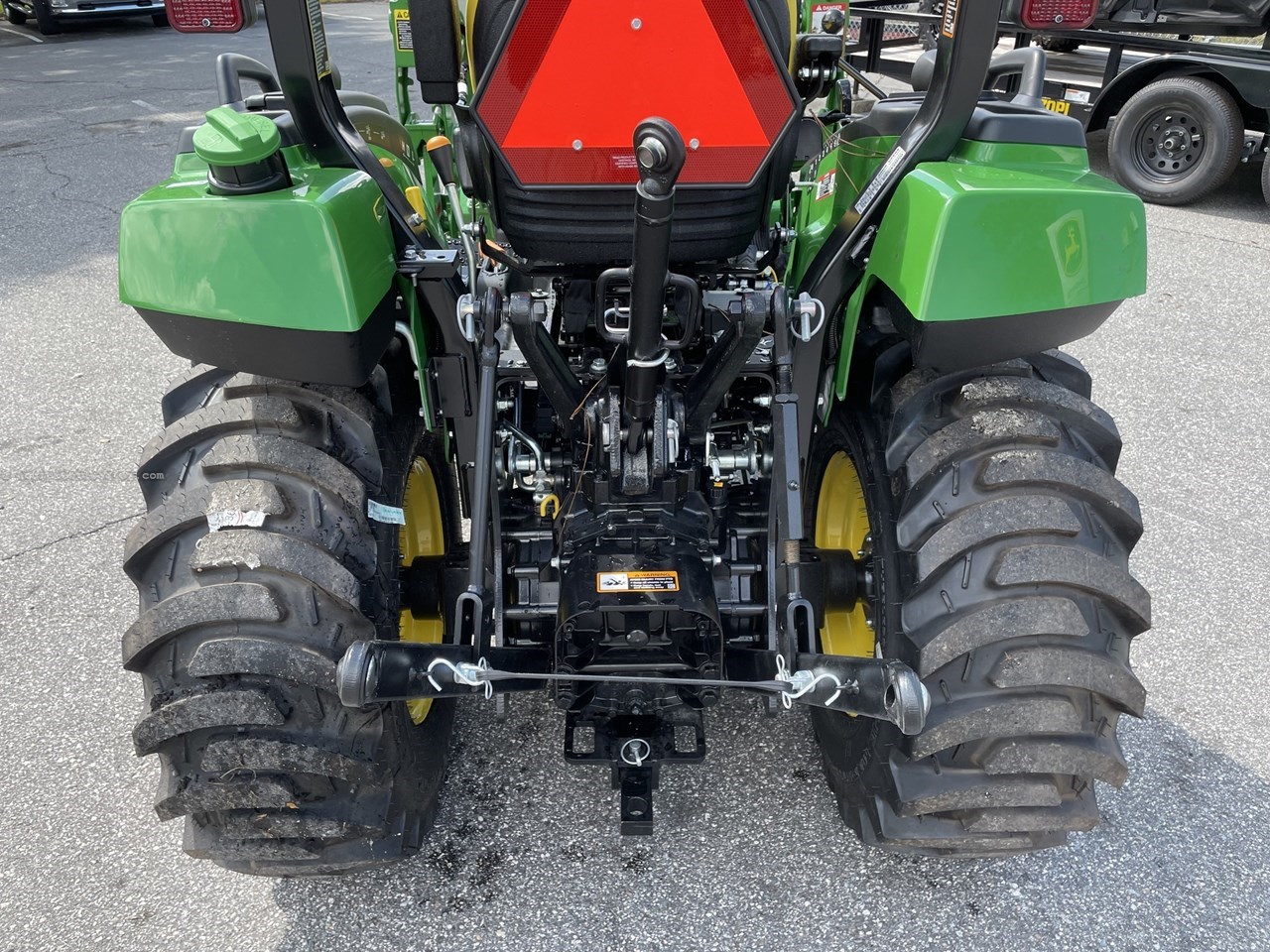 2026 John Deere 2038R Image 6