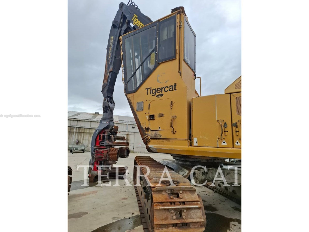 2017 Tigercat 880D Image 4