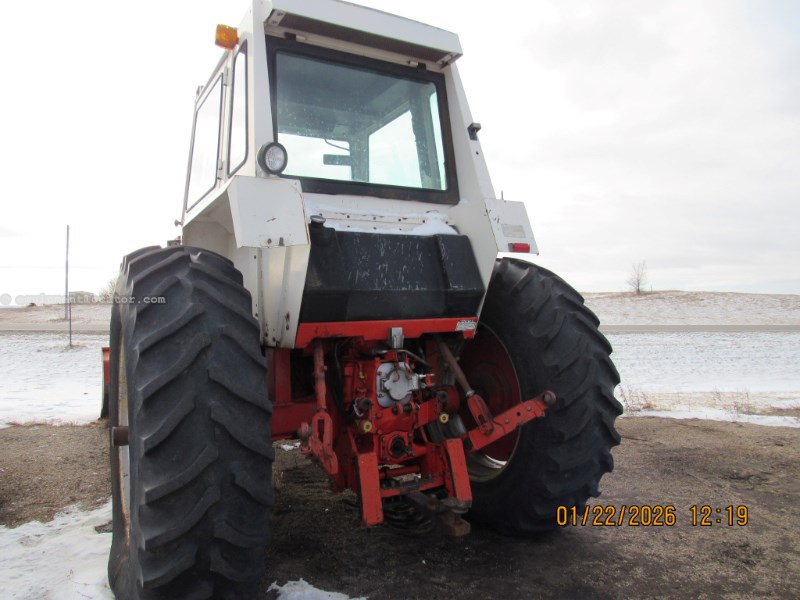 1975 Case 970 Image 2