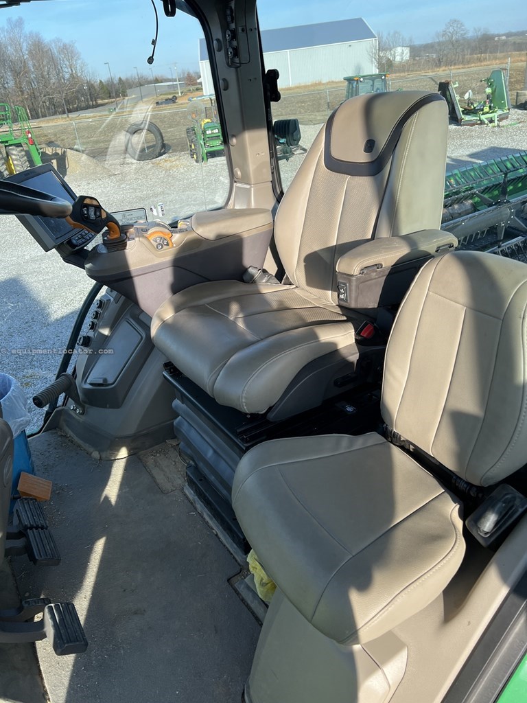 2023 John Deere 8RX 410 Image 18