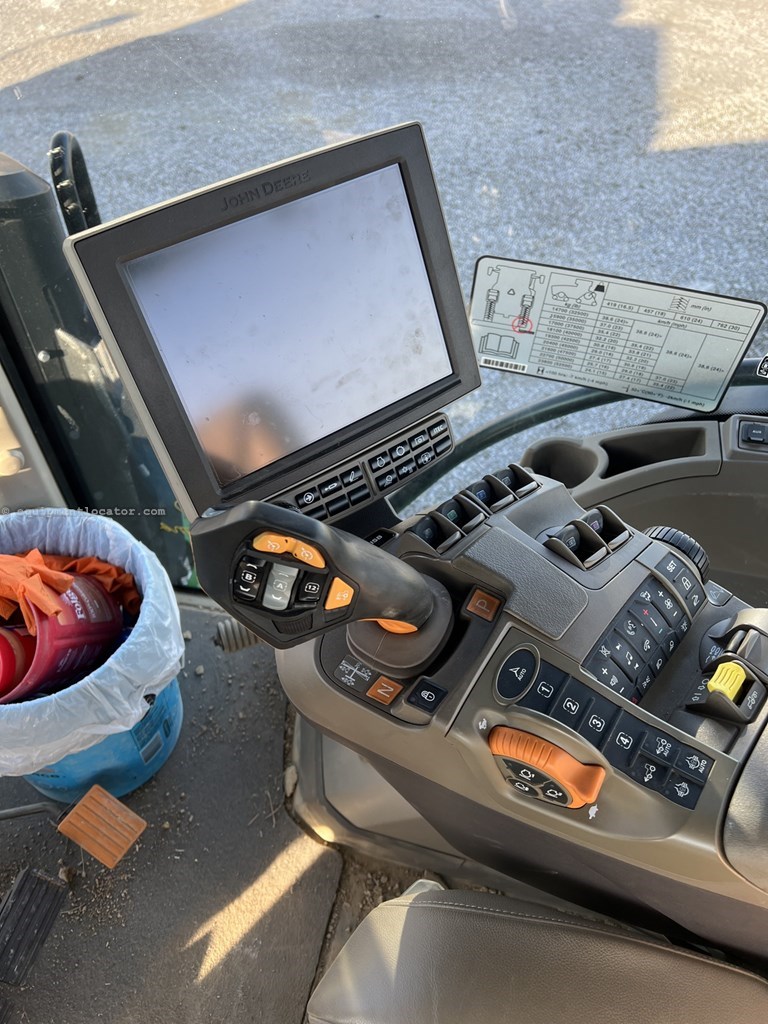 2023 John Deere 8RX 410 Image 19