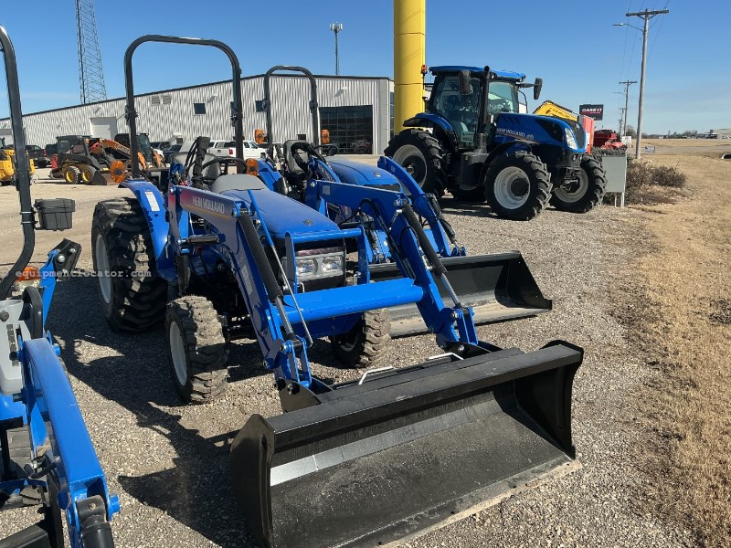 2026 New Holland WORKMASTER 25 Image 2