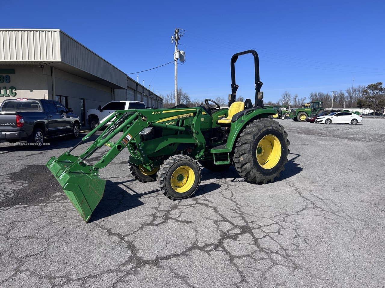 2023 John Deere 4066M Image 2
