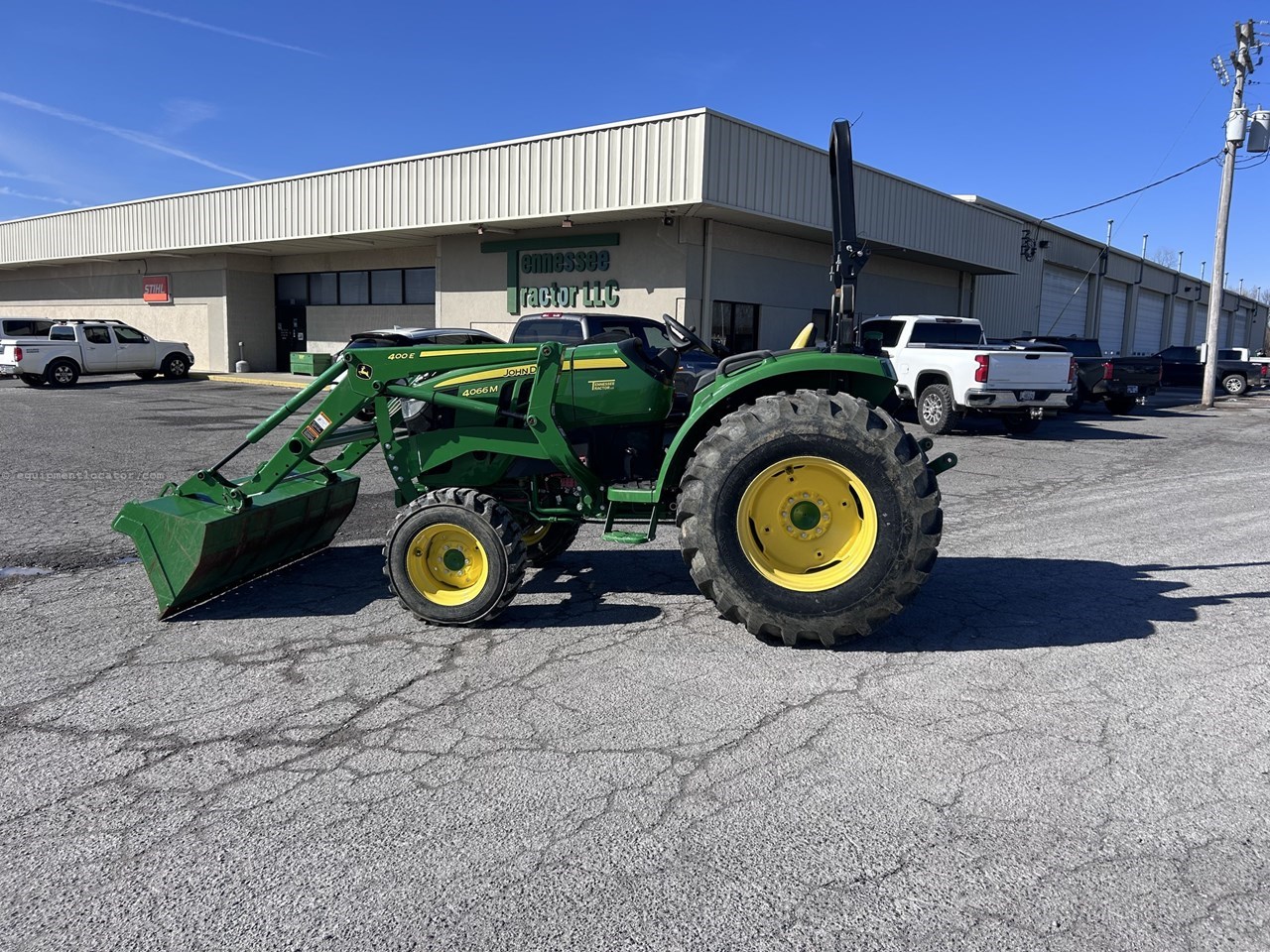 2023 John Deere 4066M Image 4