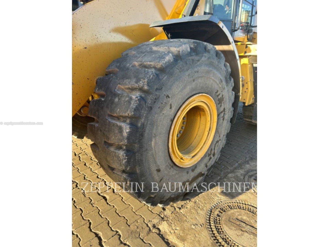 2022 Caterpillar 972XE Image 10