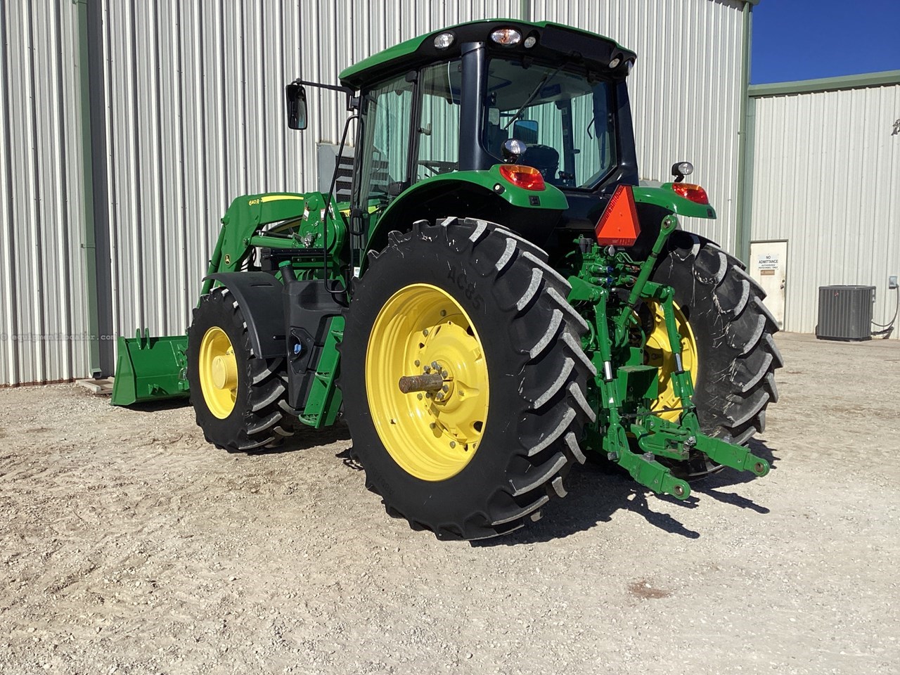2023 John Deere 6155M Image 10