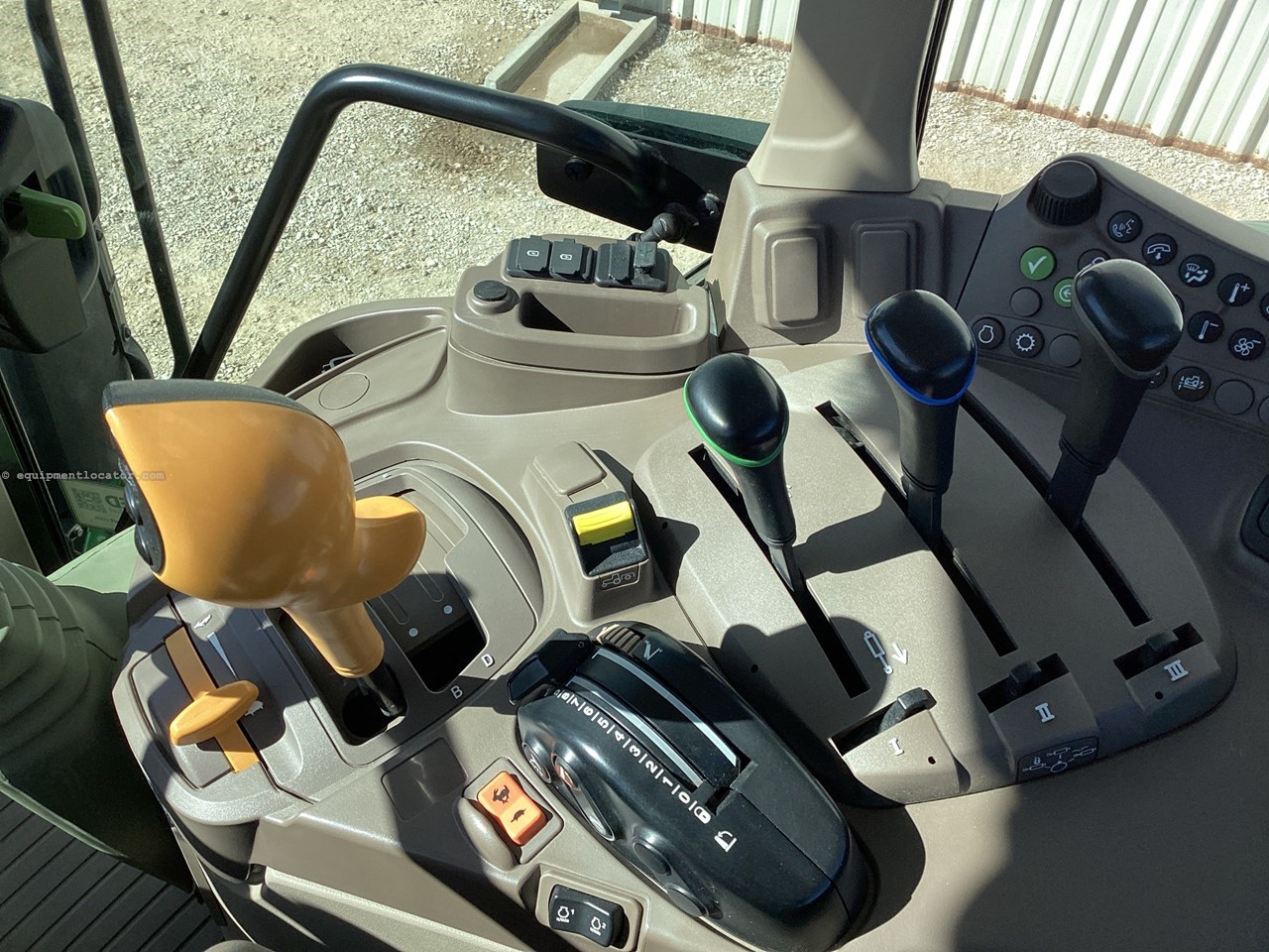 2023 John Deere 6155M Image 21