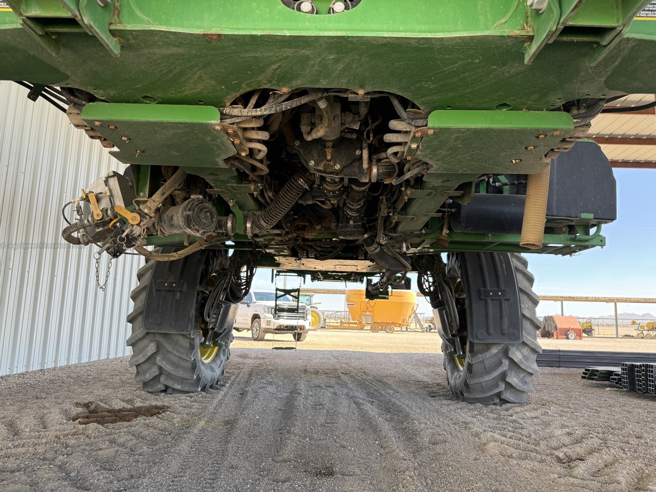 2014 John Deere R4038 Image 10