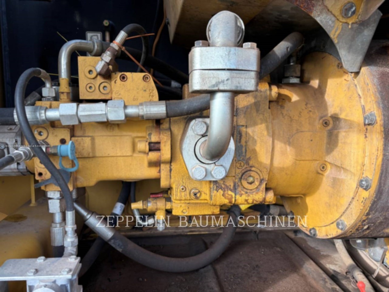 2013 Caterpillar M322D Image 16