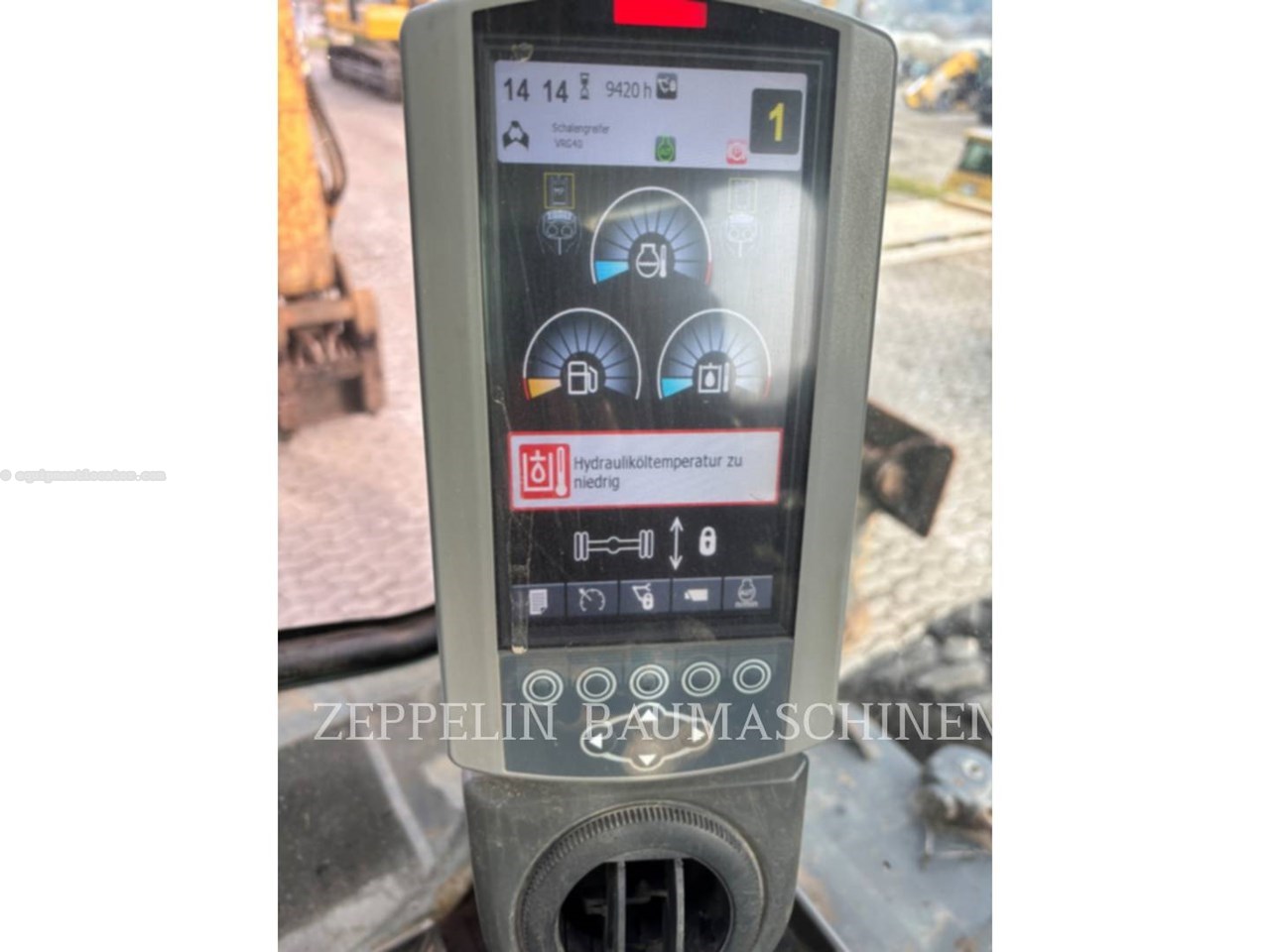 2013 Caterpillar M322D Image 20