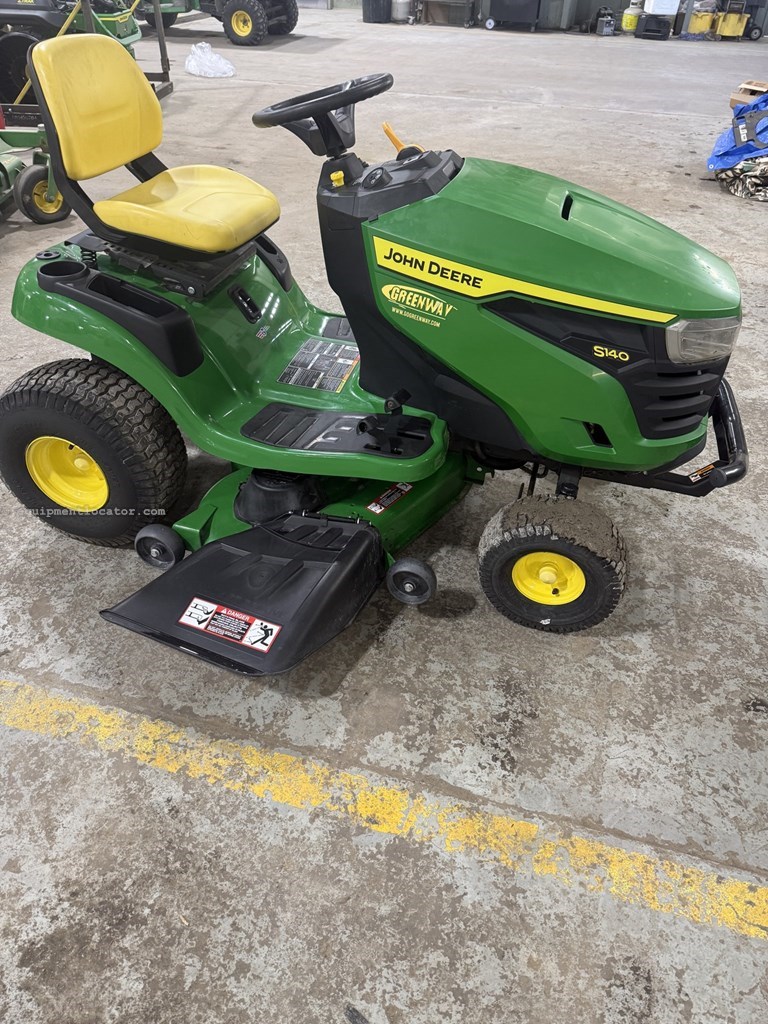 2023 John Deere S140 Image 3