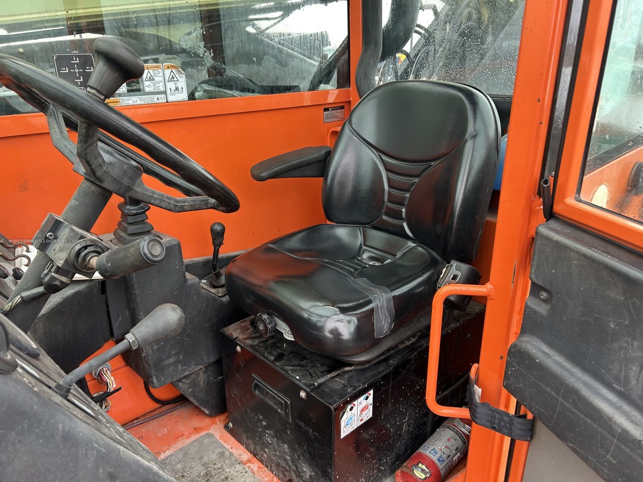 2015 JLG G6-42A Image 12