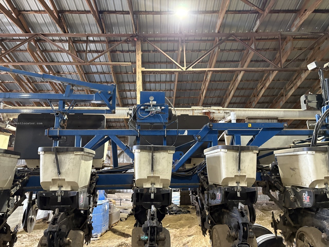 2016 Kinze 3600 Image 10