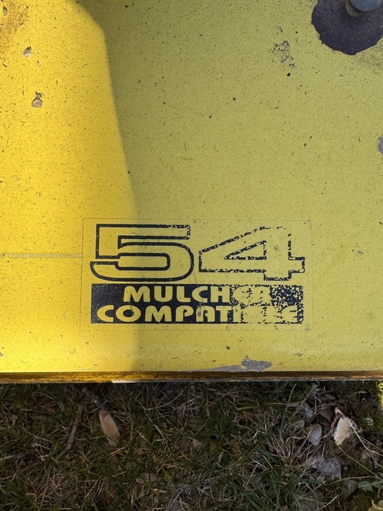 2005 John Deere F725 Image 12