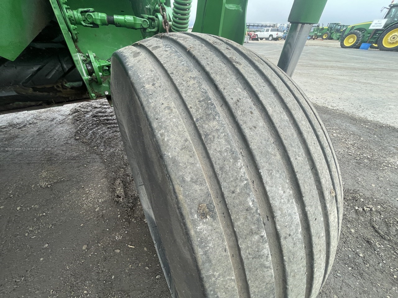 2015 John Deere 835 Image 10