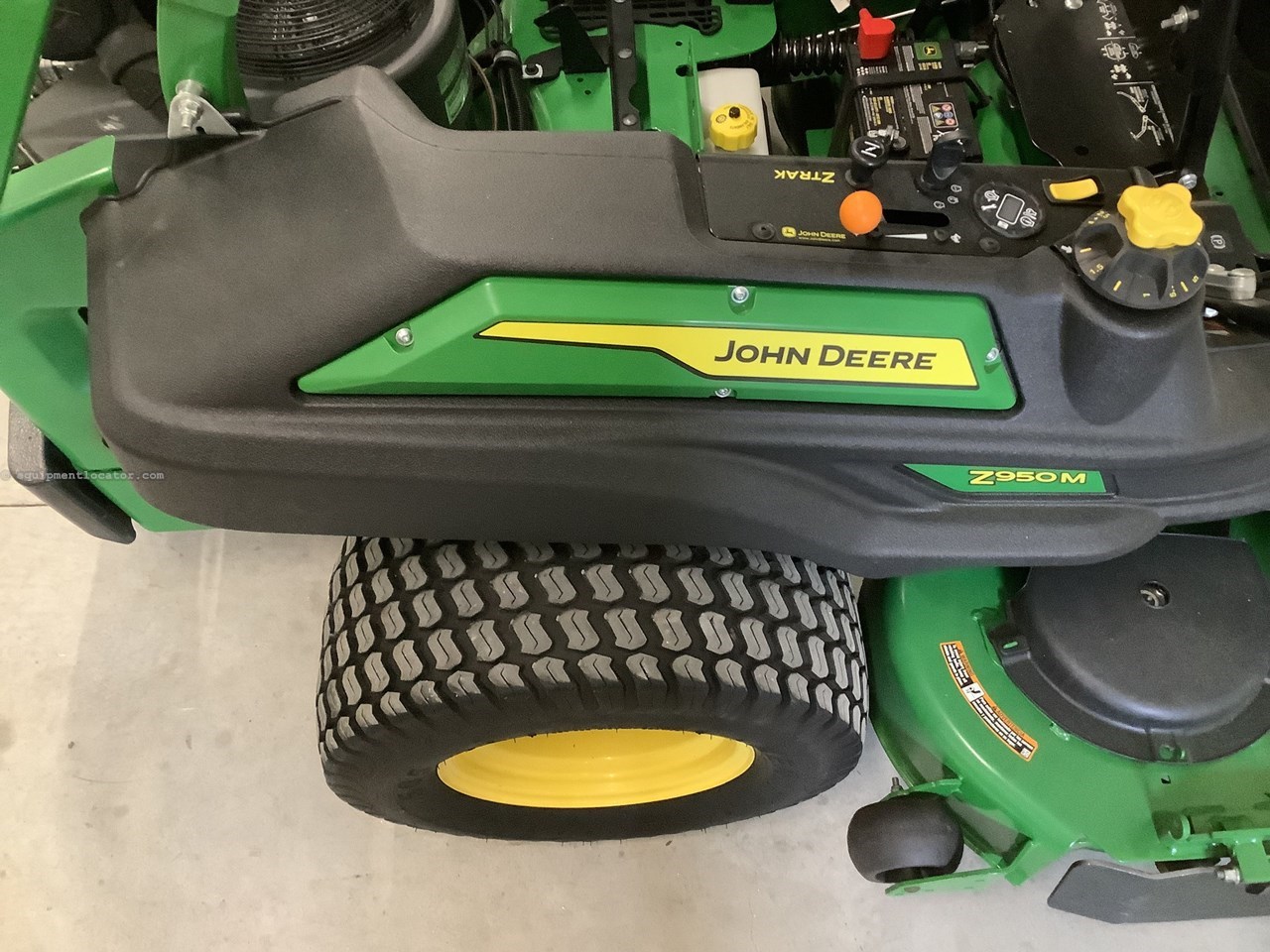 2022 John Deere Z950M Image 10
