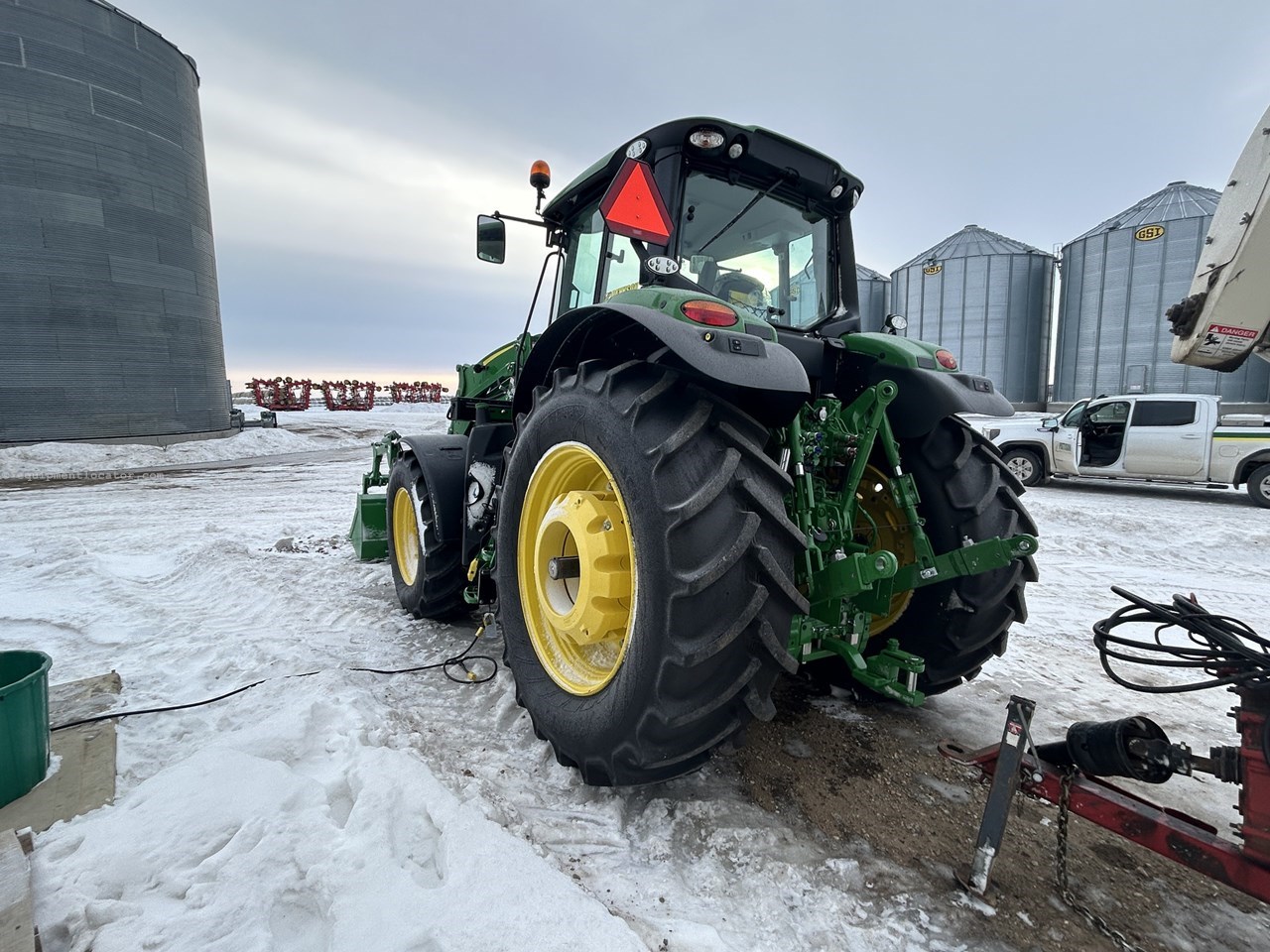 2025 John Deere 6M 180 Image 5