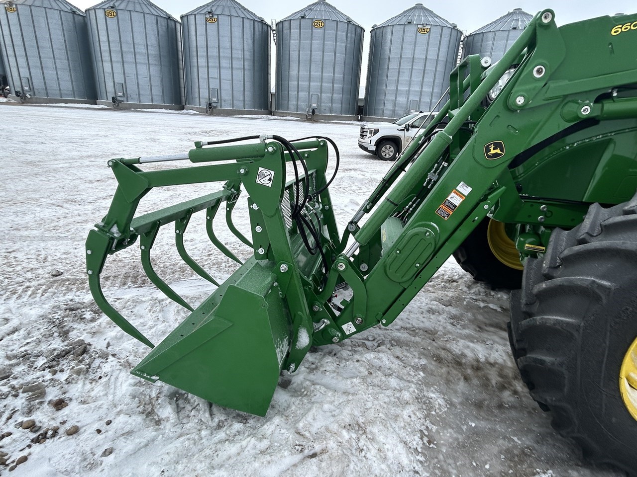2025 John Deere 6M 180 Image 15