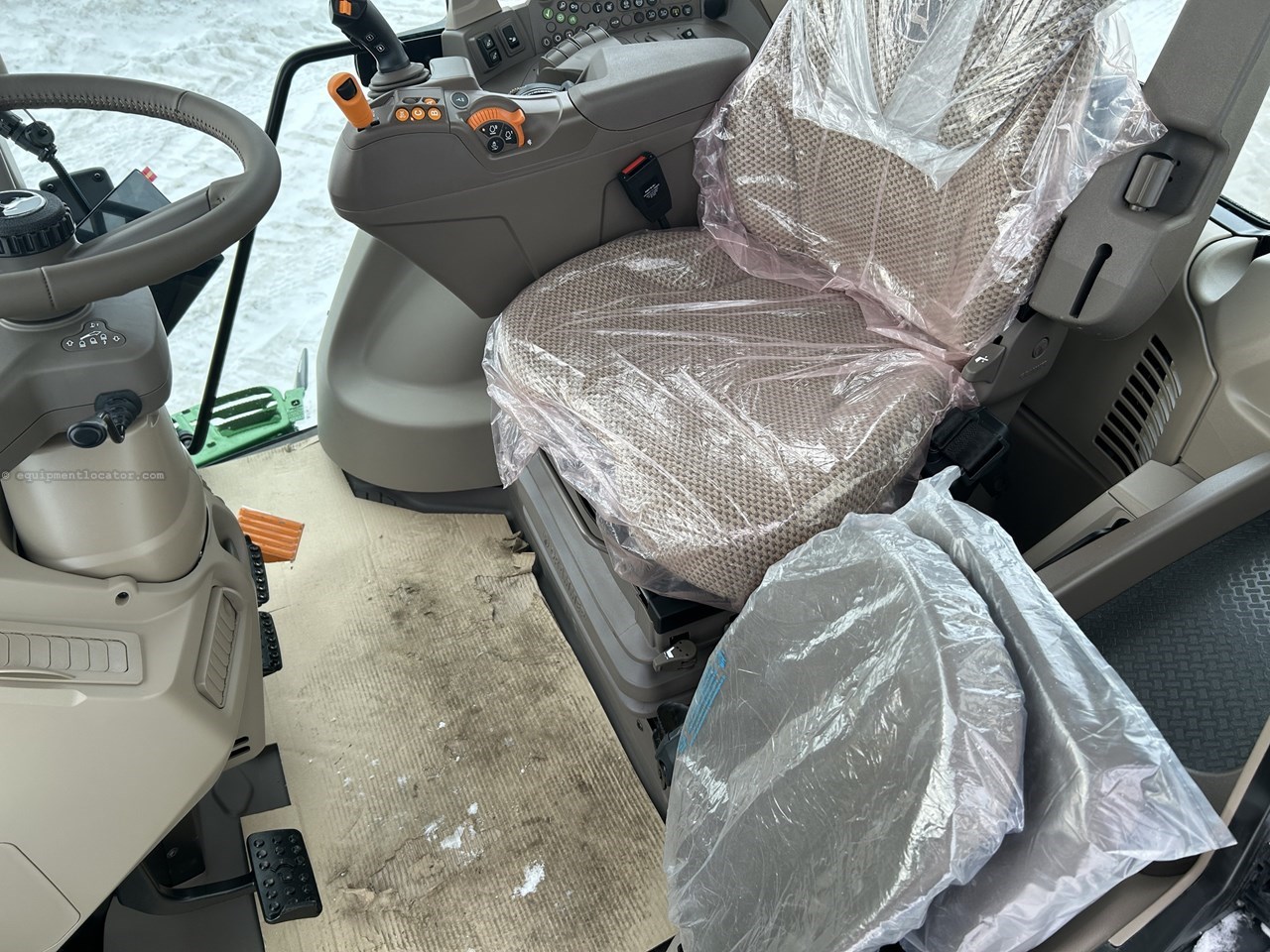 2025 John Deere 6M 180 Image 17