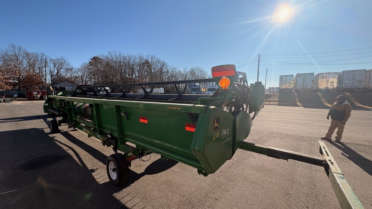 2014 John Deere 630F Image 4