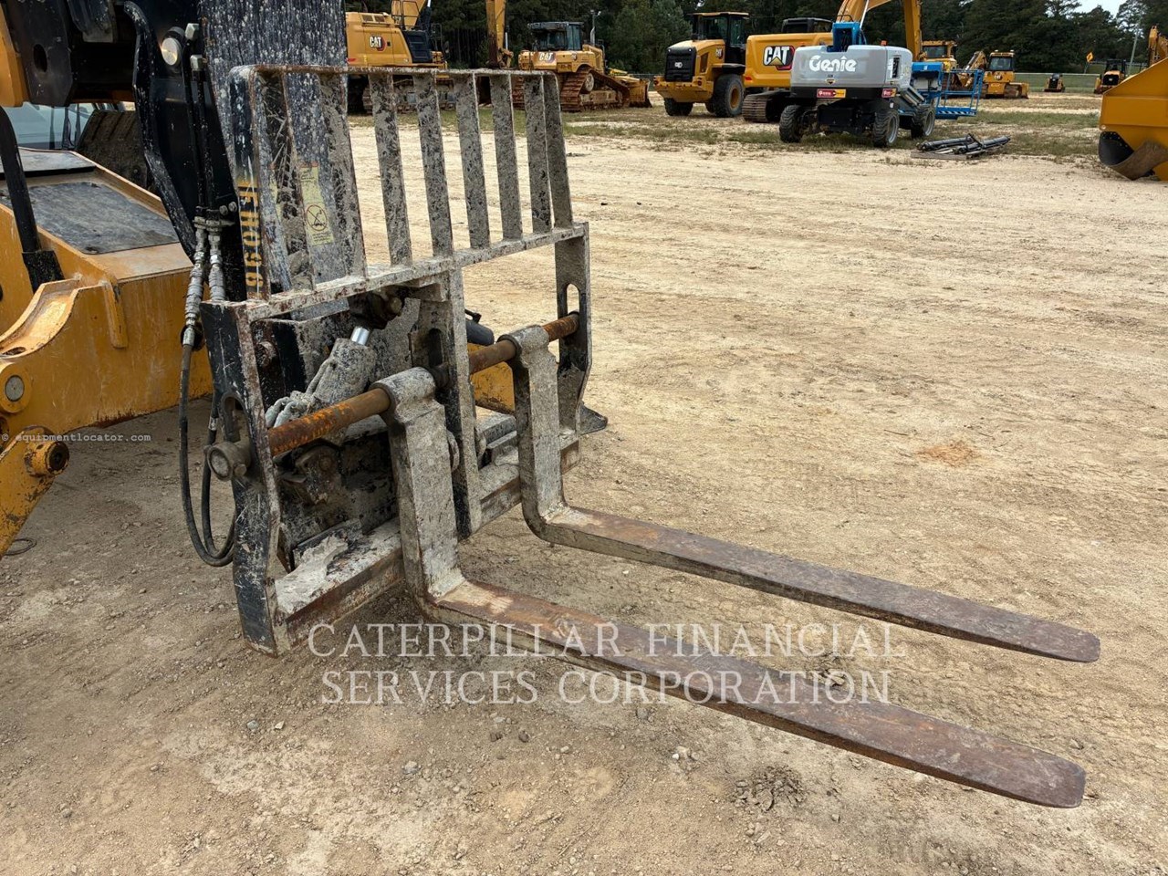 2020 Caterpillar TL1055D Image 10