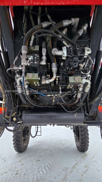 2015 Case IH Patriot 3340 Image 17