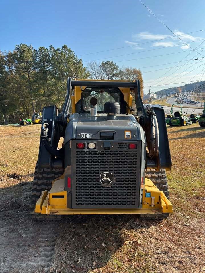 2023 John Deere 333G Image 4