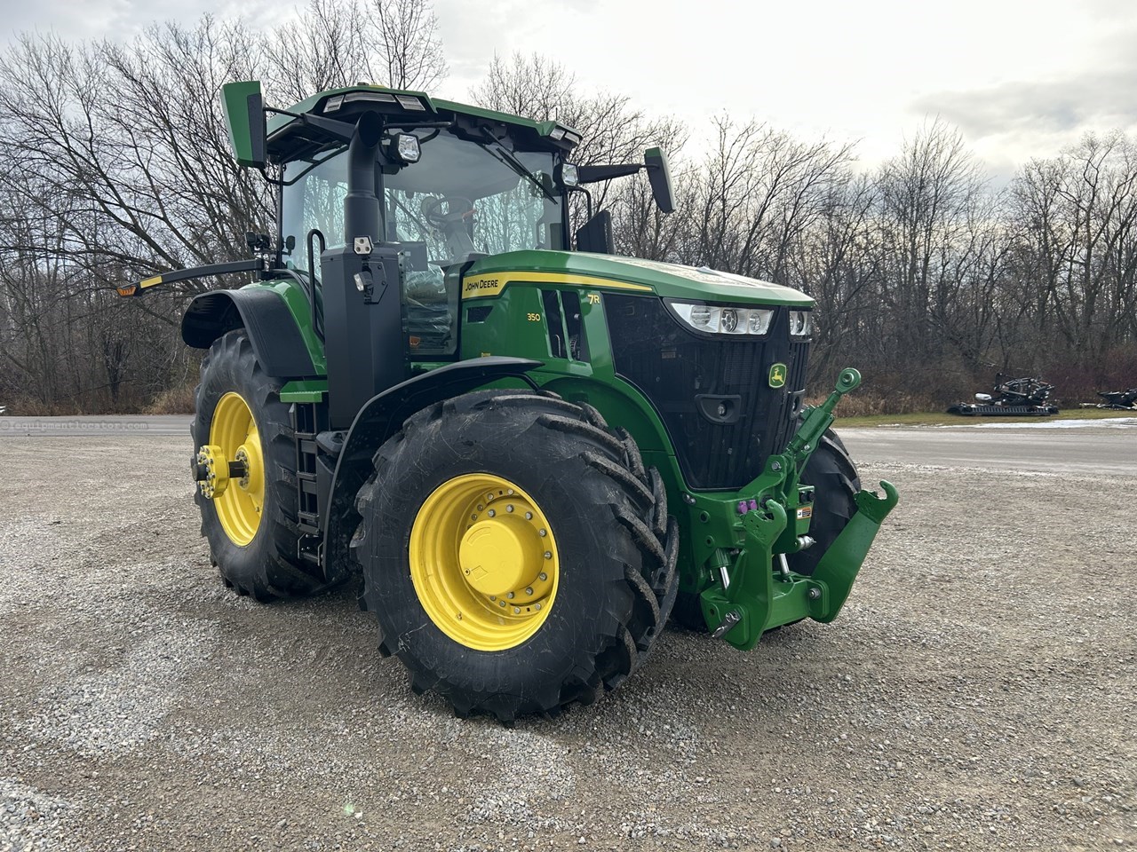 2025 John Deere 7R 350 Image 4