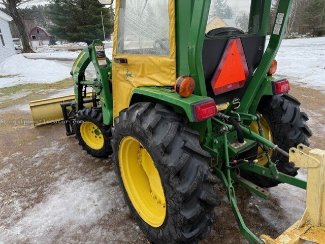 2005 John Deere 790 Image 4