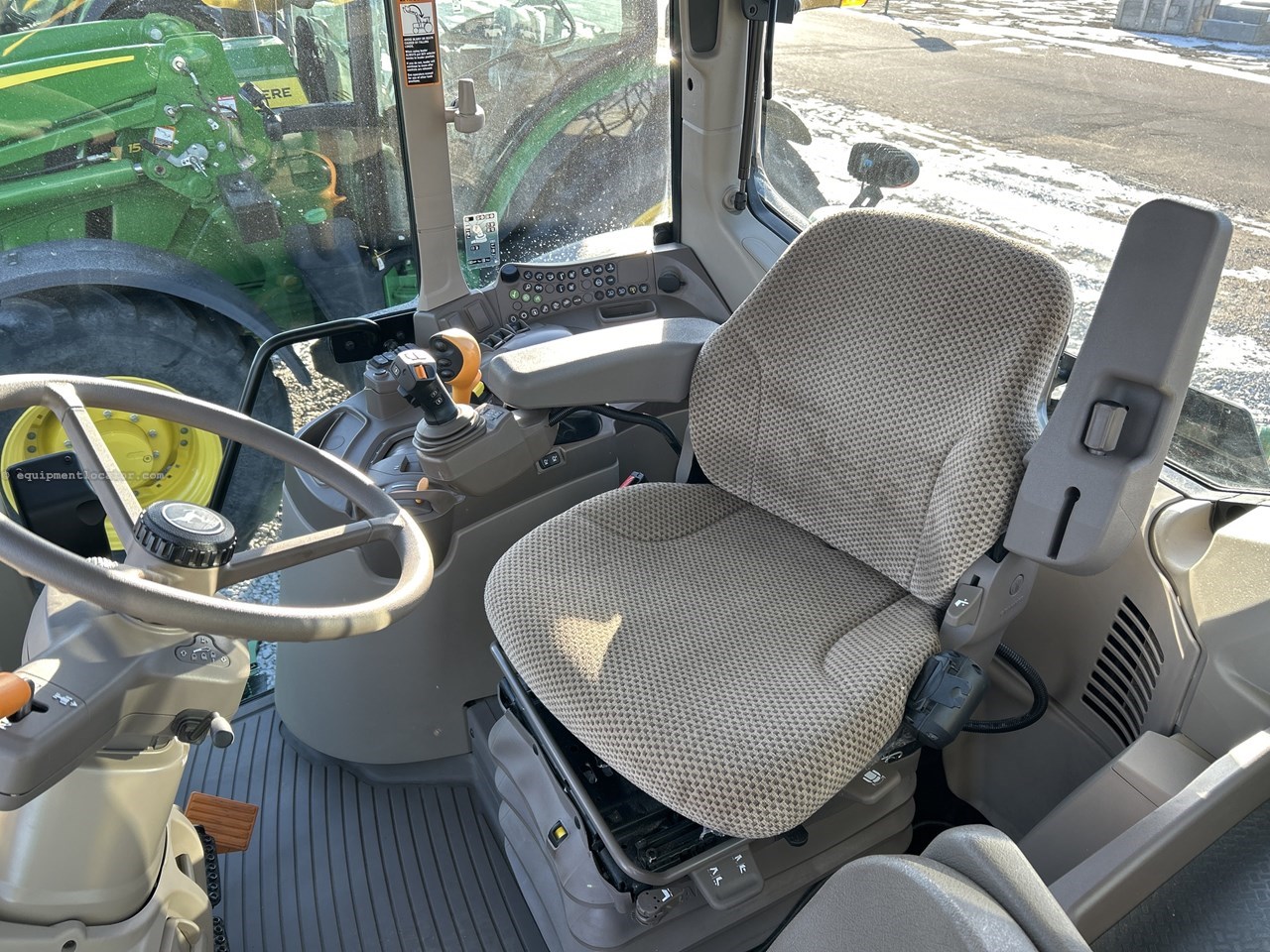 2024 John Deere 6175M Image 10