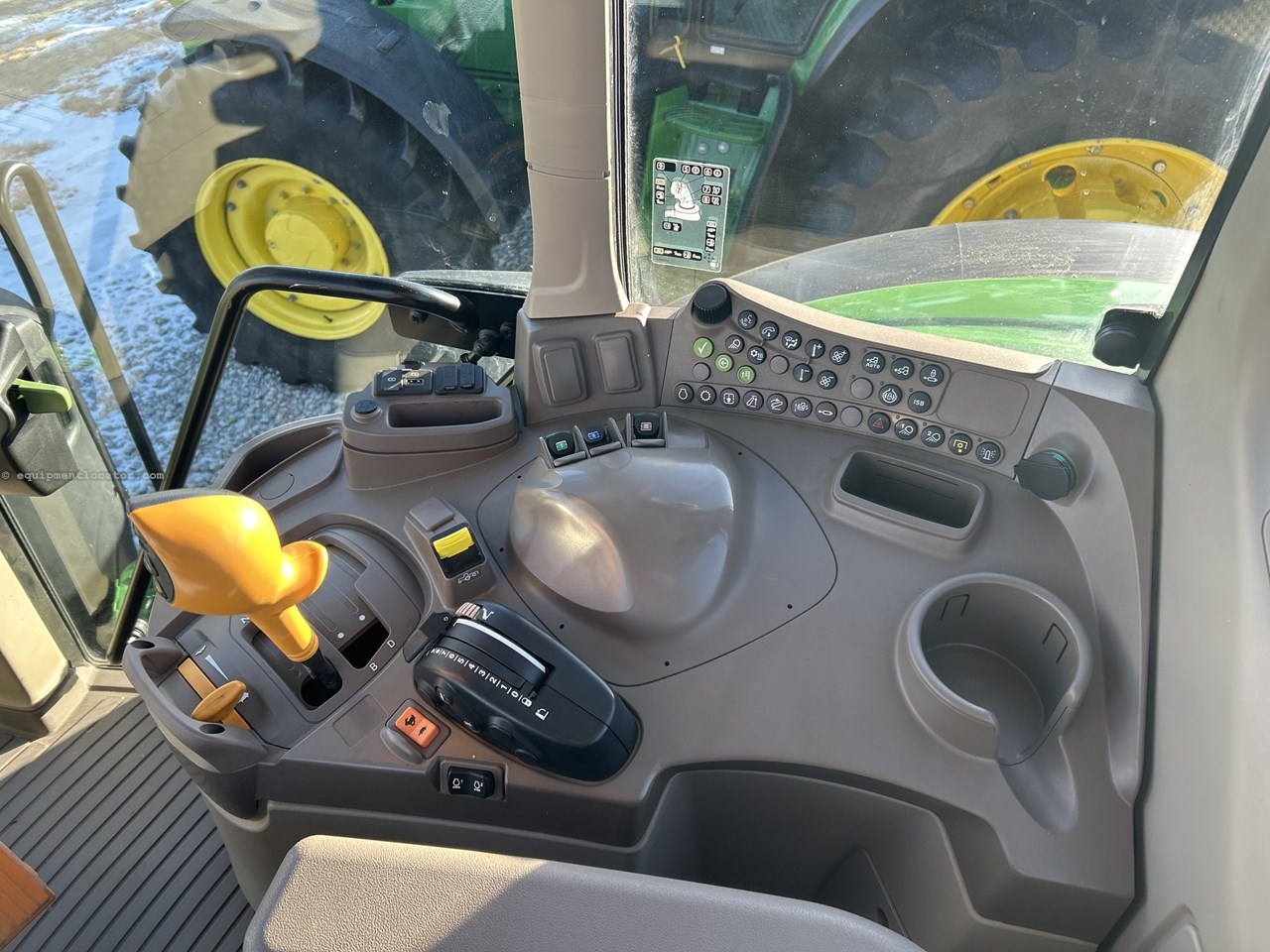 2024 John Deere 6175M Image 10