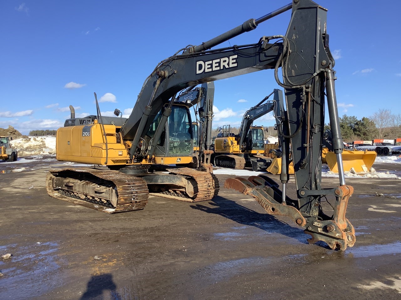 2016 John Deere 210G LC Image 2