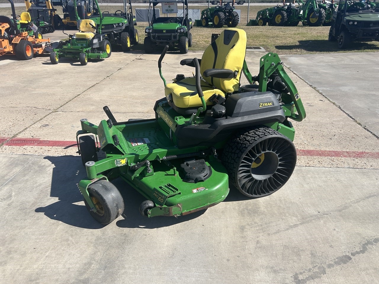 2019 John Deere Z740R Image 2