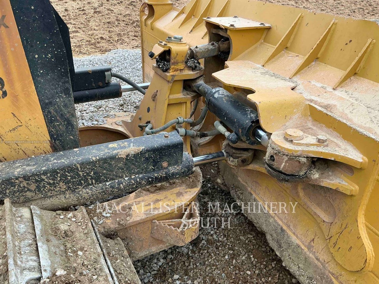 2017 Caterpillar D6K2LGP Image 13
