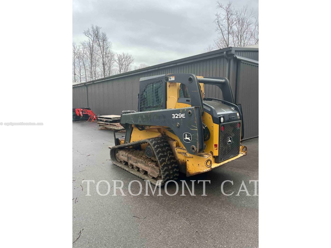 2014 John Deere 329E Image 4