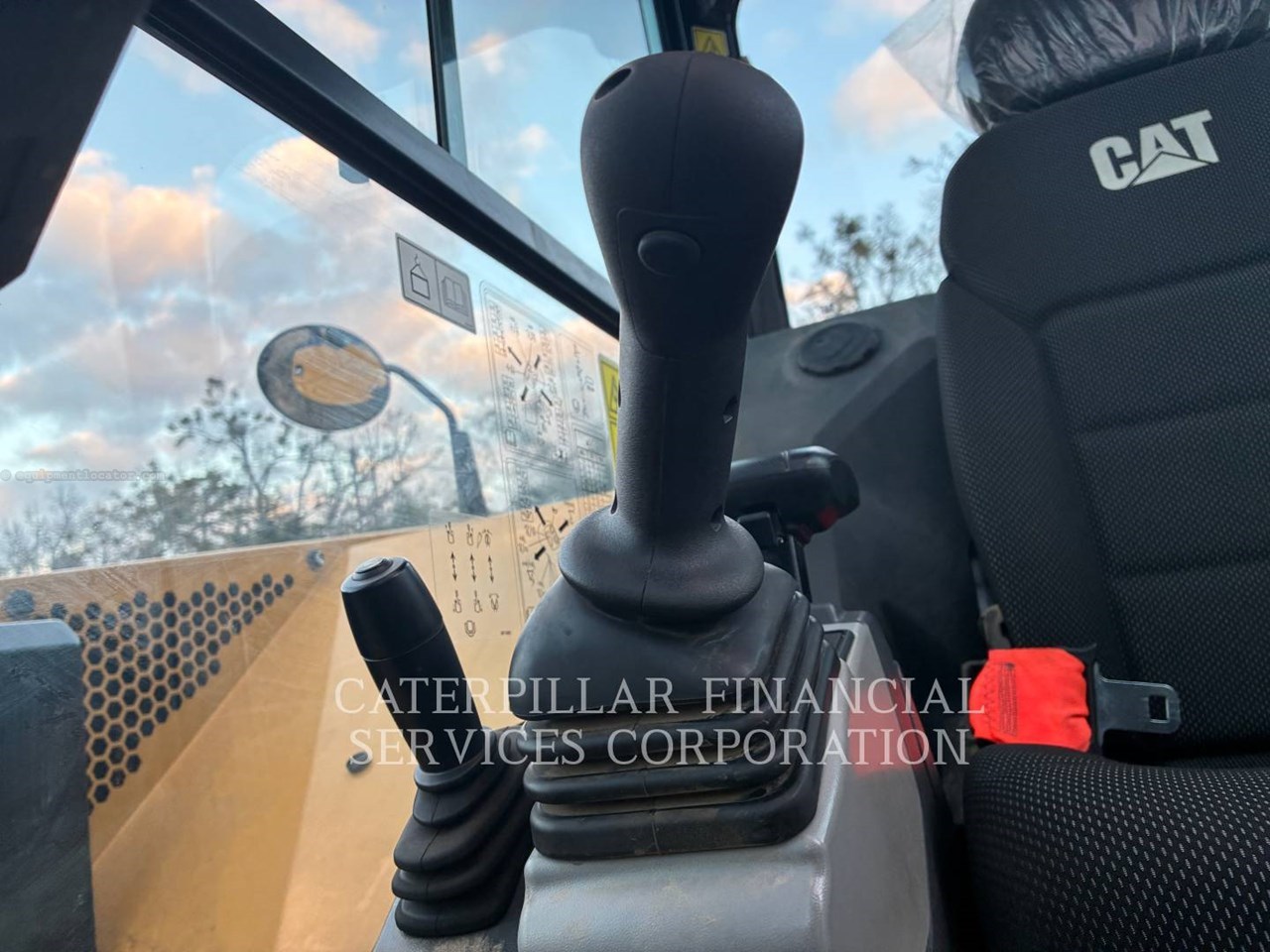 2024 Caterpillar 30807CR Image 19