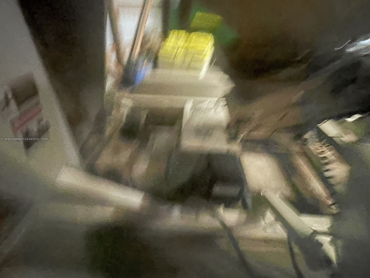 2010 Unverferth 3750 Image 10