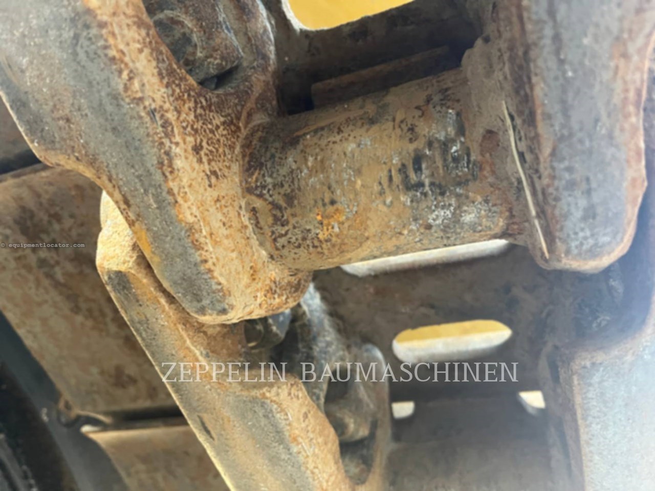 2019 Caterpillar 330GC Image 19