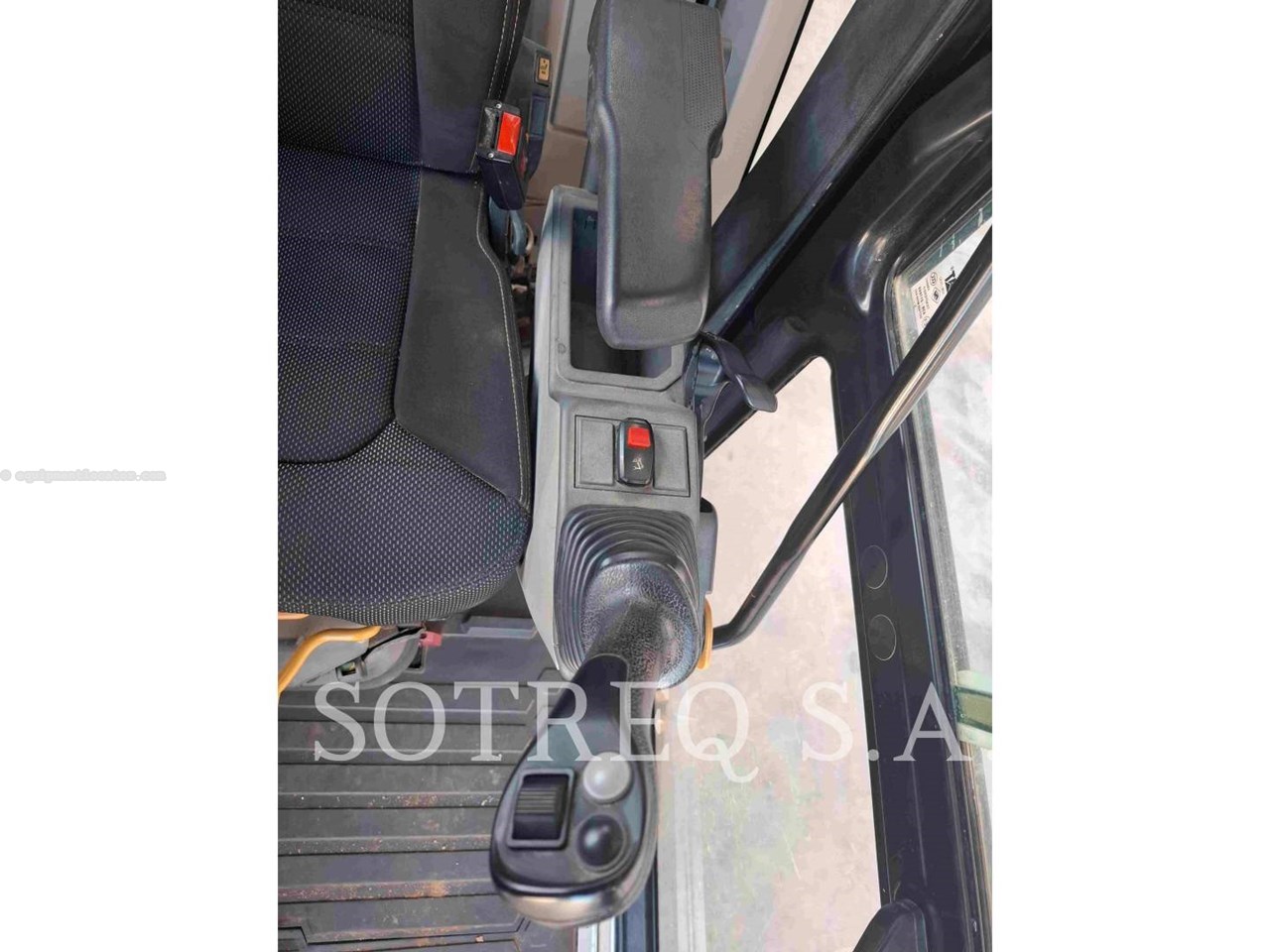 2024 Caterpillar 33608 Image 10