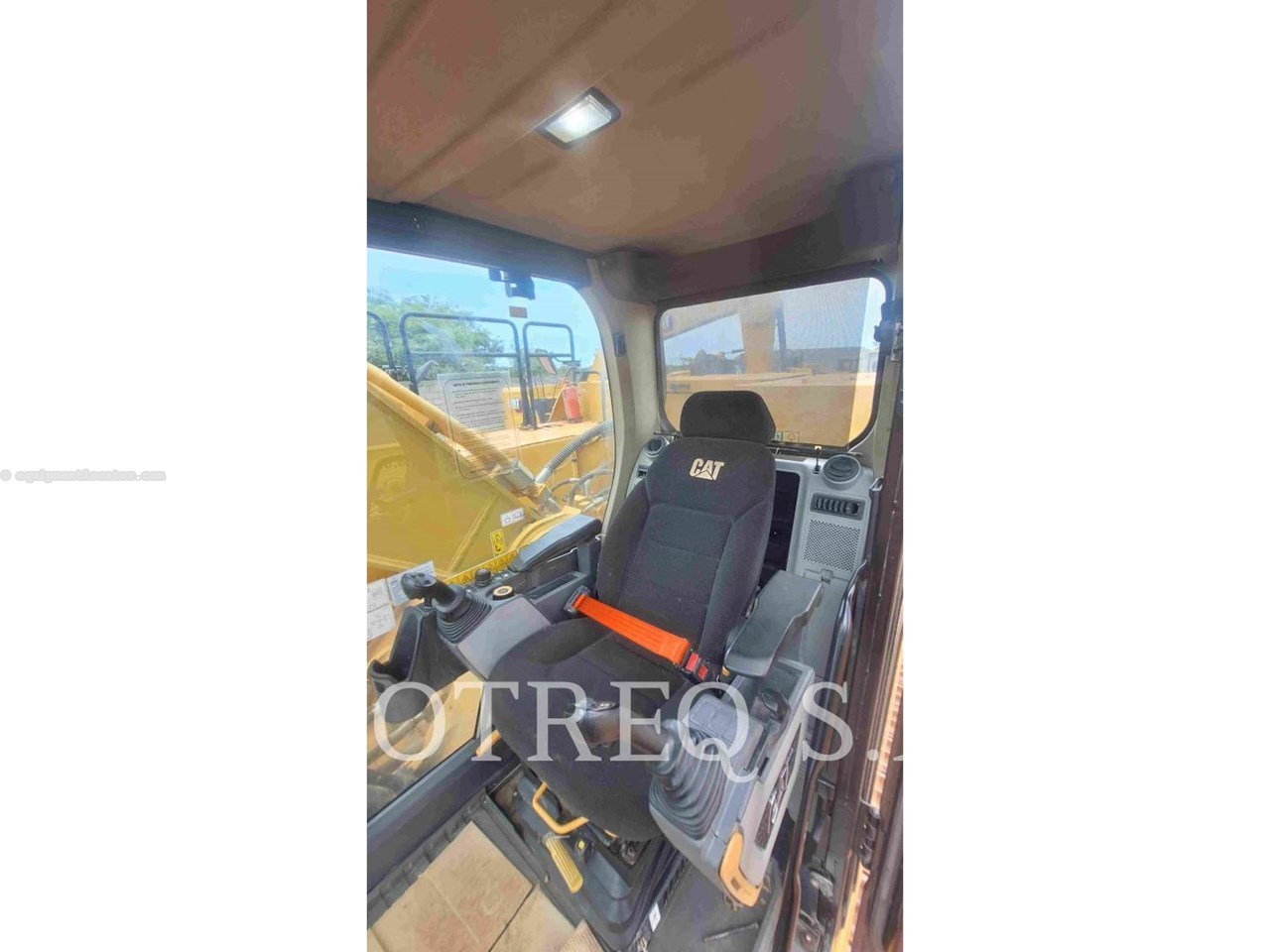 2020 Caterpillar 33607 Image 10