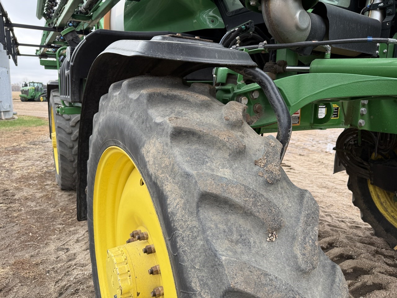 2018 John Deere R4038 Image 10